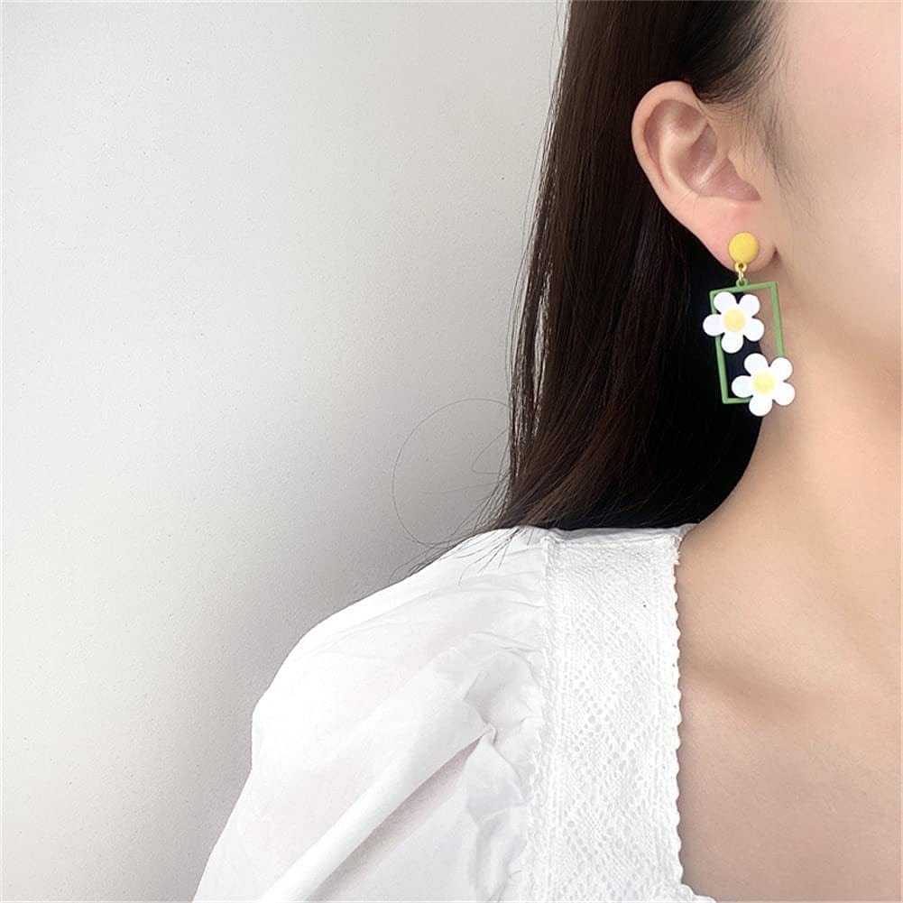 CHUNYANAN Elegant Charm Hollow Acrylic Square Daisy Flowers Long Geometric Floral Earrings Fashionable Retro Lovely Sweet Girl Women Jewelry Gift White