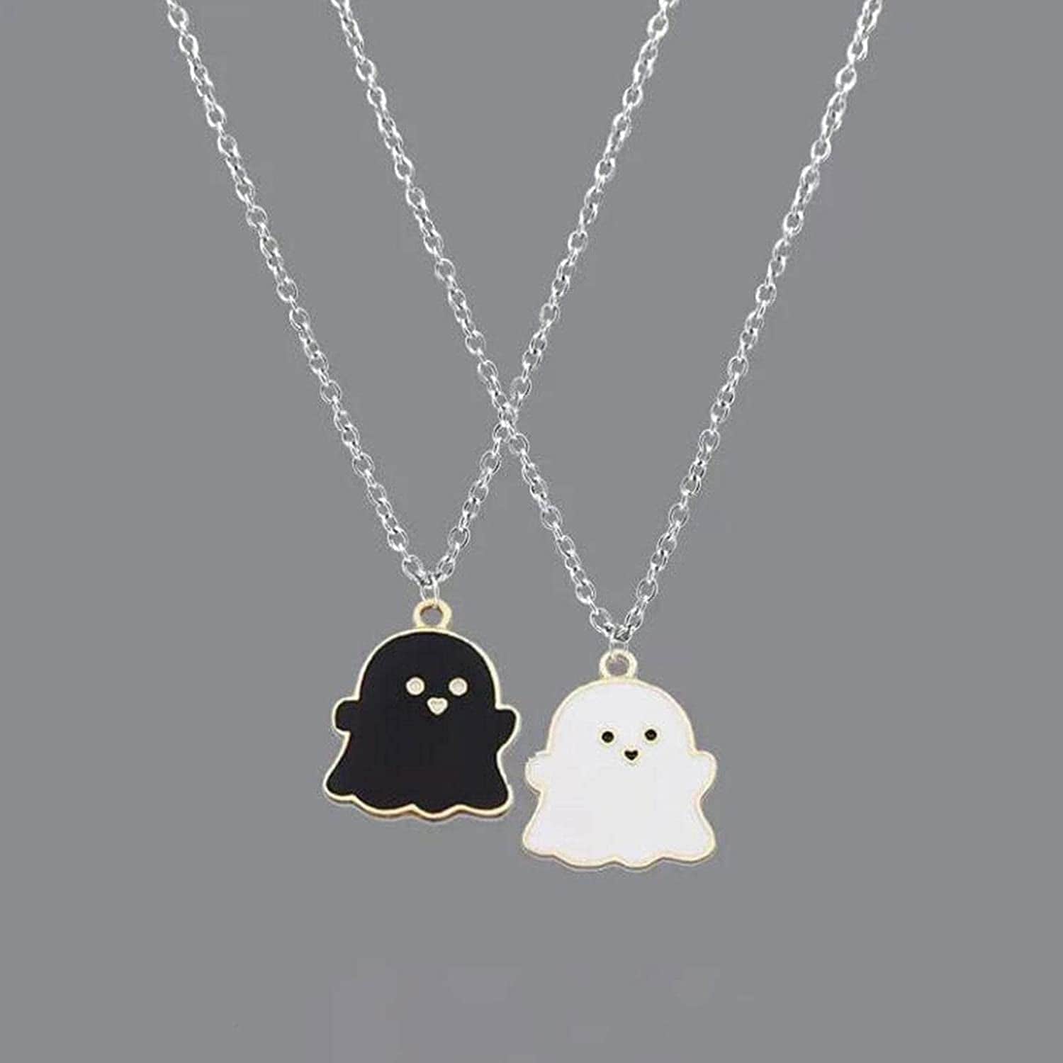 Cute Cartoon Ghost Friendship Couple Pendant Necklaces, Black and White Ghost Necklaces Couples Friendship for Best Friend Lovely Women Necklaces Jewelry