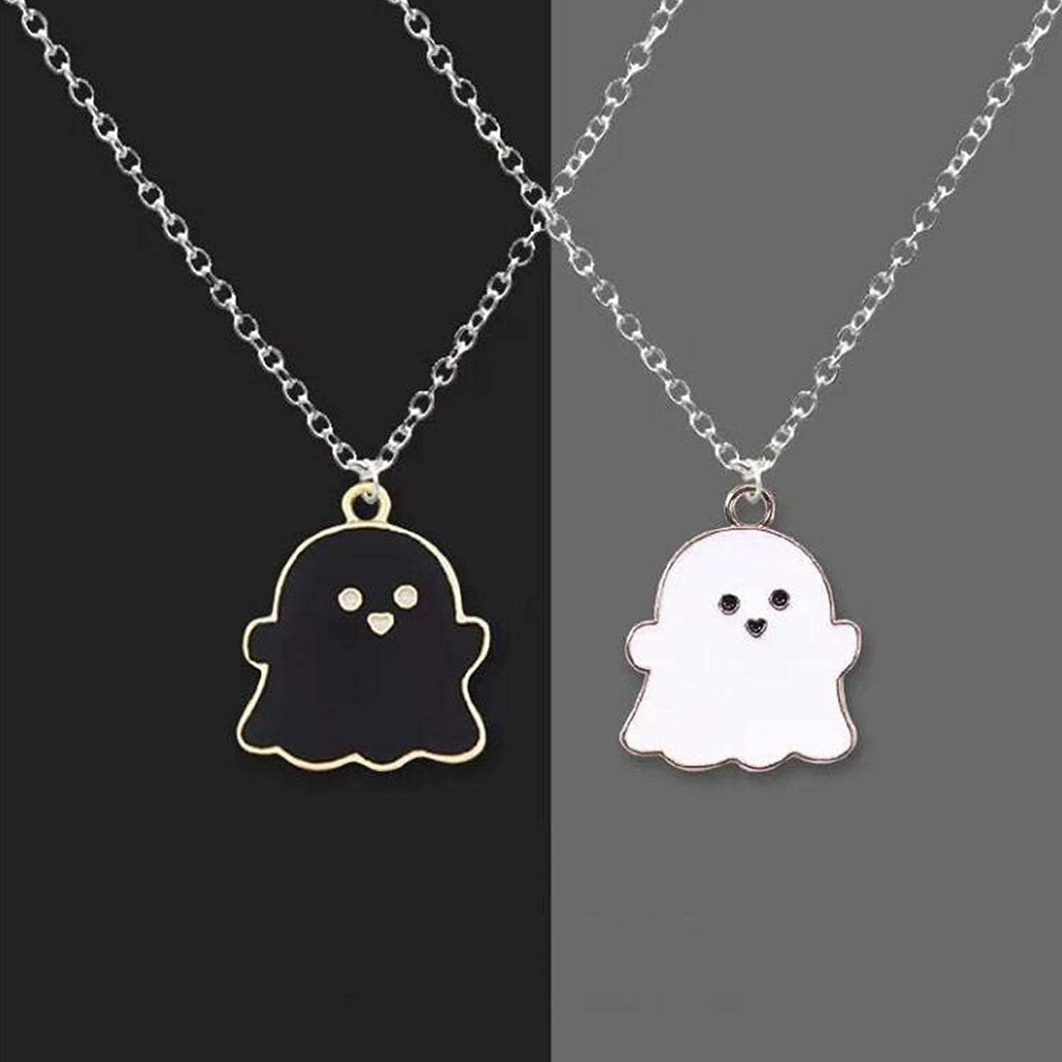 Cute Cartoon Ghost Friendship Couple Pendant Necklaces, Black and White Ghost Necklaces Couples Friendship for Best Friend Lovely Women Necklaces Jewelry