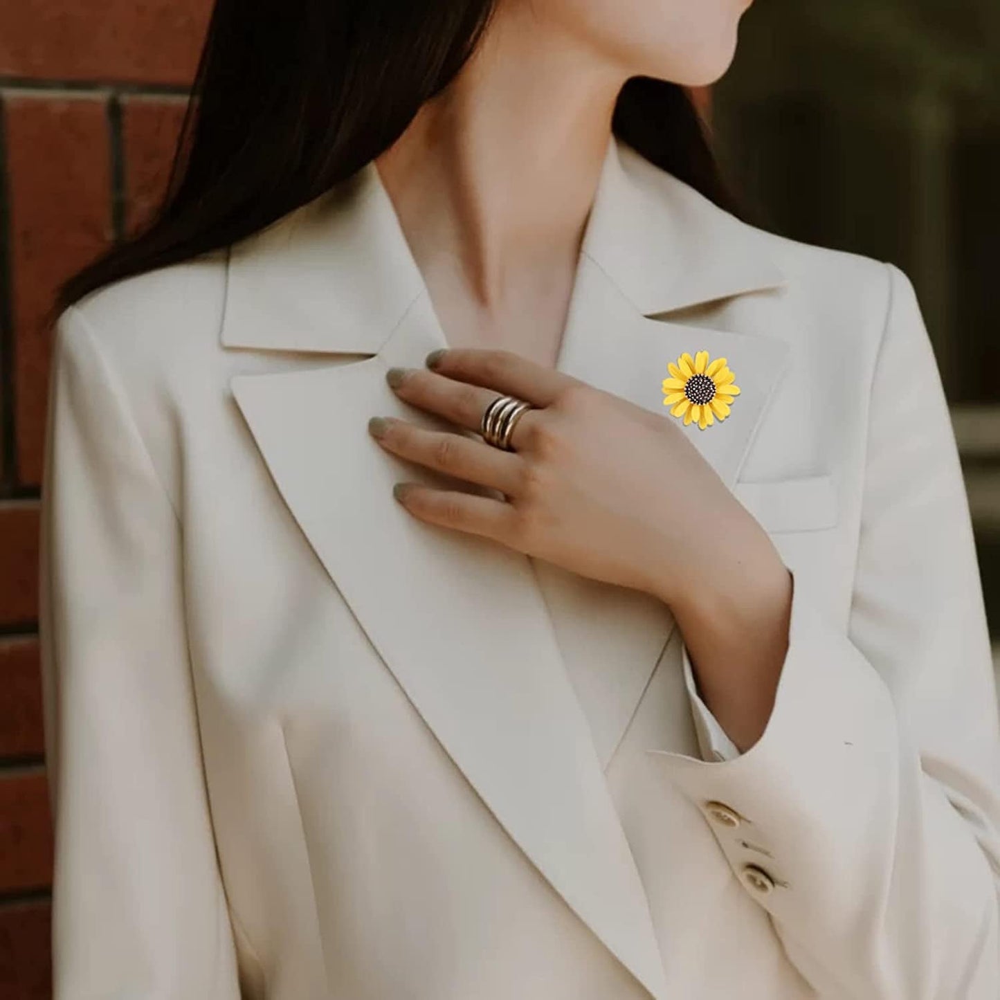 Cute Daisy Flower Brooch Pins, Plant Sunflower Suit Lapel Pin,Yellow White Sun Flower Dress Neckline Pin for Women Girls Men Gifts