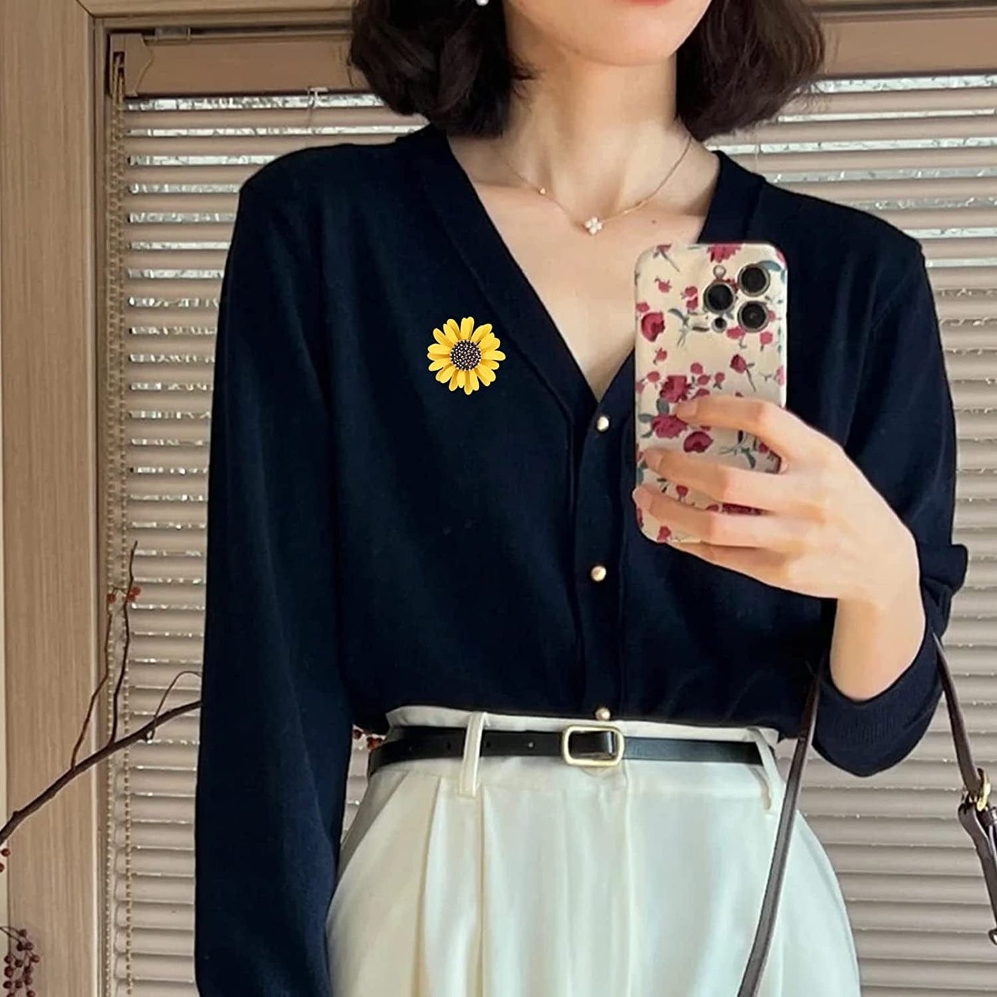 Cute Daisy Flower Brooch Pins, Plant Sunflower Suit Lapel Pin,Yellow White Sun Flower Dress Neckline Pin for Women Girls Men Gifts