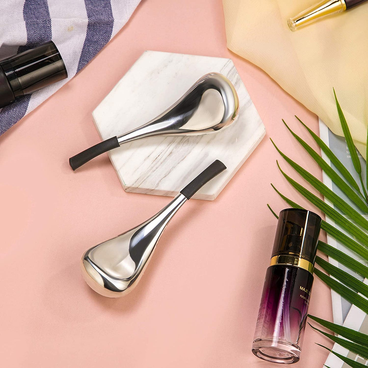 Ice Globes Facial Skin Care Tools for Women Face Eyes, Stainless Steel Face Beauty Cryo Sticks for Girls Ladies, Esthetician Supplies Cooling Spa Globes Cold Roller with Storage Case Health & Beauty > Personal Care > Cosmetics > Cosmetic Tools > Skin Care Tools pfefe