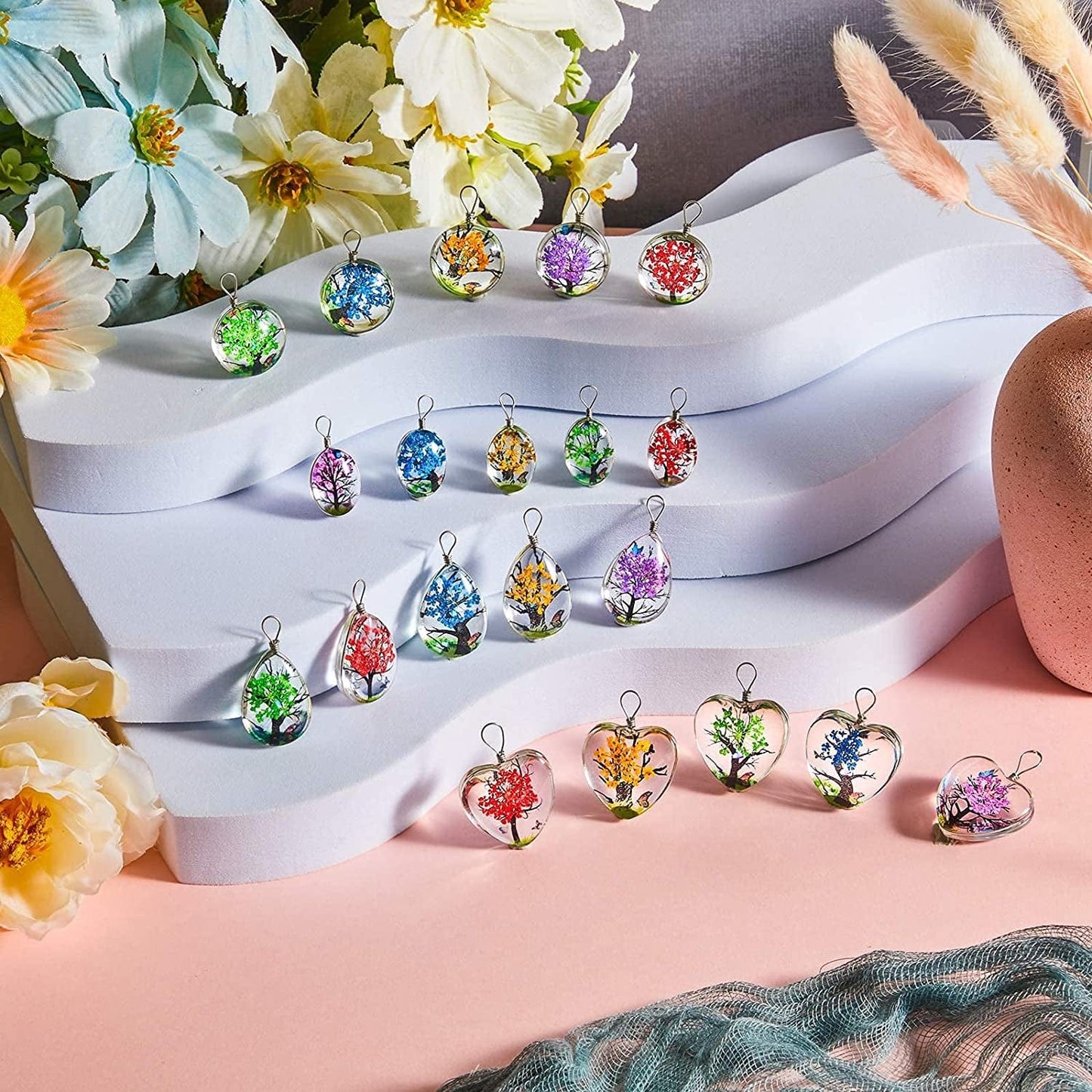 Dried Flower Pendant Dried Flower Tree Charms Resin Dried Pressed Flower Pendant Lacework Transparent Glass Ball Beads round Floating Pendant Mixed Colors for Making Jewelry DIY Craft (40)