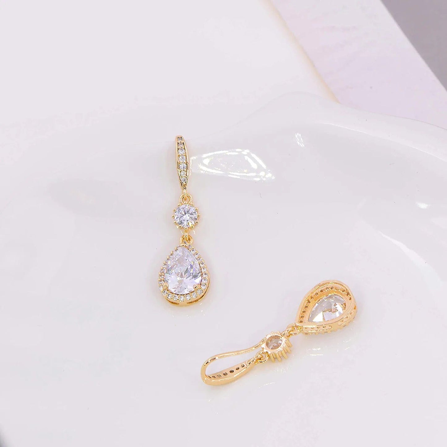 Elegant Jewelry Set for Women - Silver Teardrop Clear Cubic Zirconia Crystal Rhinestone Drop Earrings and Necklace Bridal Jewelry Sets Best Gift for Bridesmaids