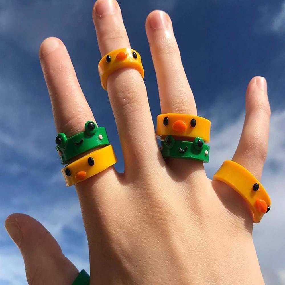 Funny Animal Finger Rings Resin Cute Frog Chick Knuckle Ring Personality Aesthetic Stackable Tail Ring Thumb Band for Women Men(Chick,Orange) (AMX3M07IQMUS)