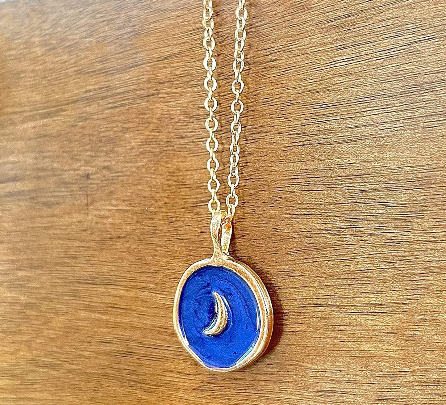 Gold Enamel Pendent Necklace Women'S Necklace