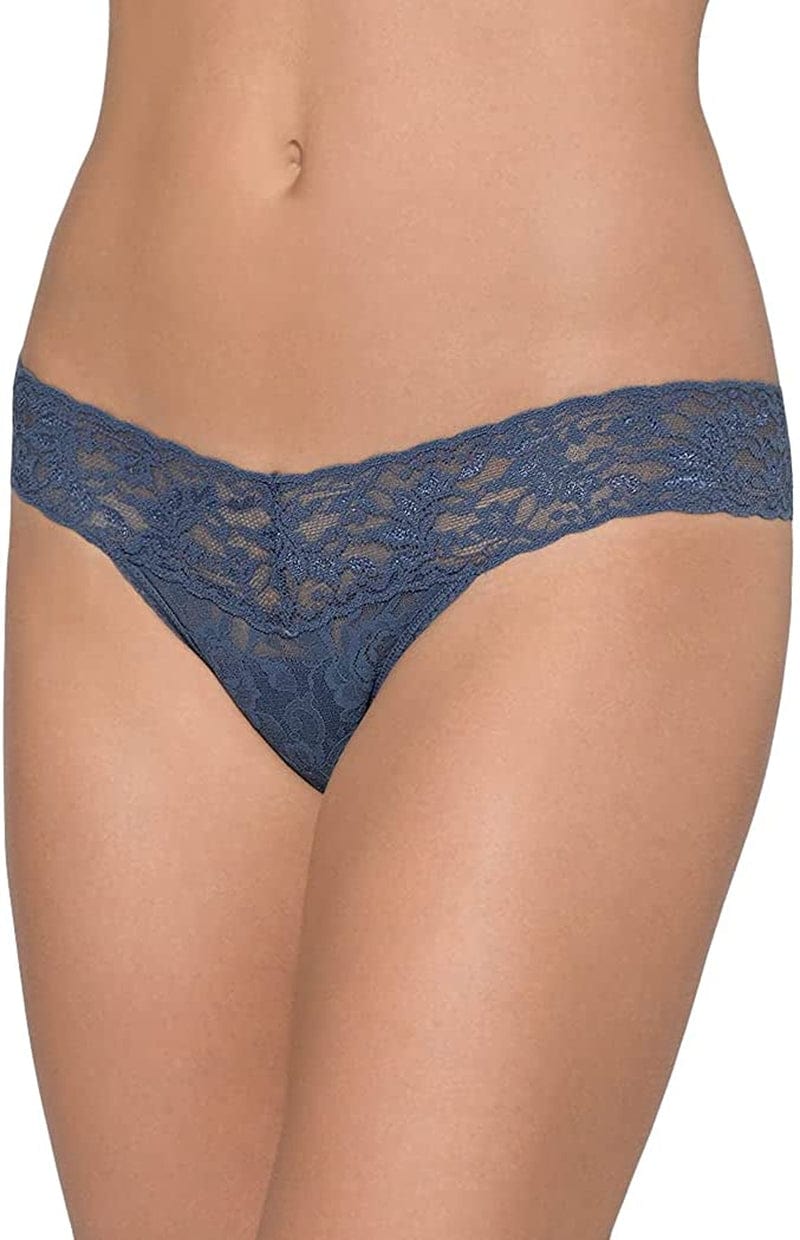 Hanky Panky Women'S Petite Signature Lace Low Rise Thong Nightshadow Blue / One Size