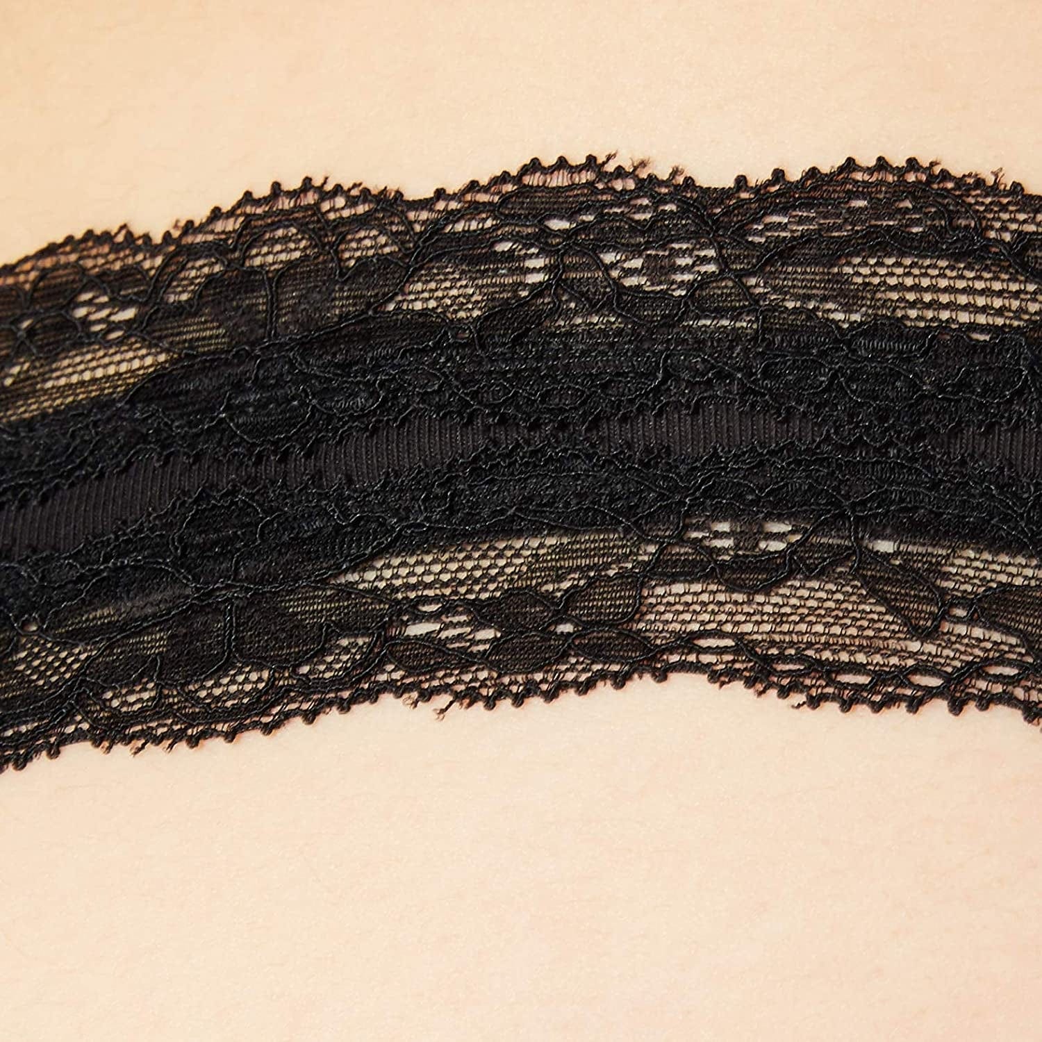 Iris & Lilly Women'S Cotton and Lace Thong Underwear, Pack of 5 Black/Pale Pink/White / X-Large