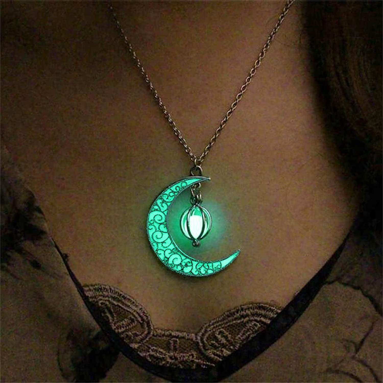 Luminous Moon Necklace Stone Pendant Necklace Fluorescent Necklace Glow in the Dark Accessories for Women Teens Girls C / Adjustable