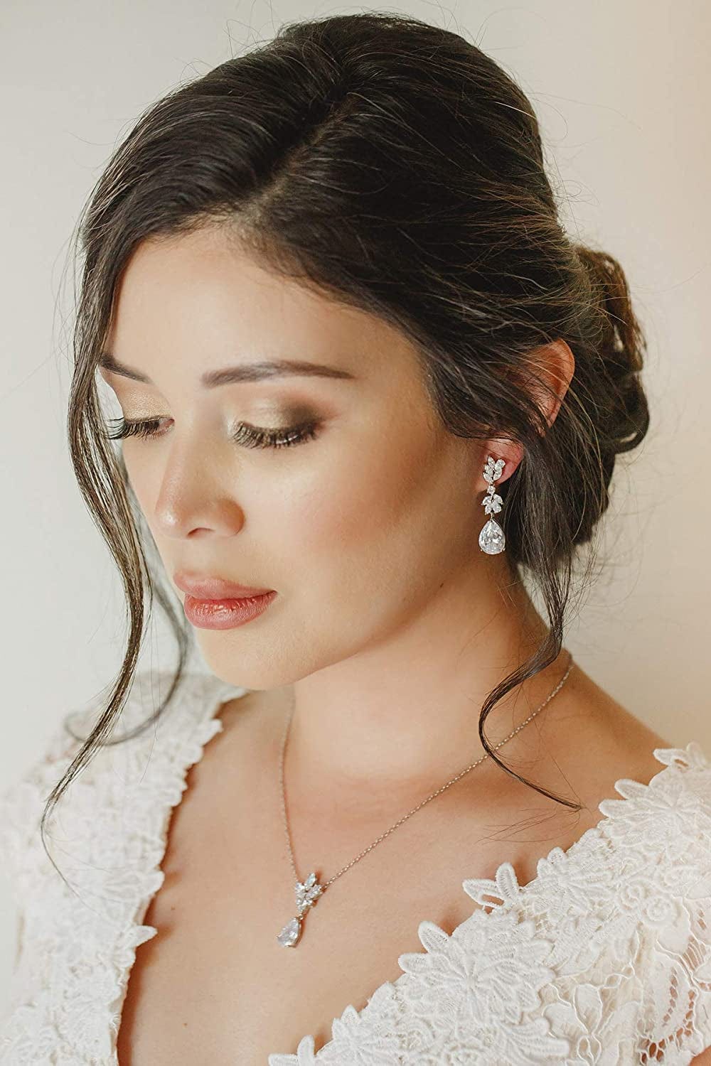 Marquise Wedding Earrings for Brides, Bridesmaids, Teardrop Crystal Cubic Zirconia Bridal Drop Earrings for Women Prom