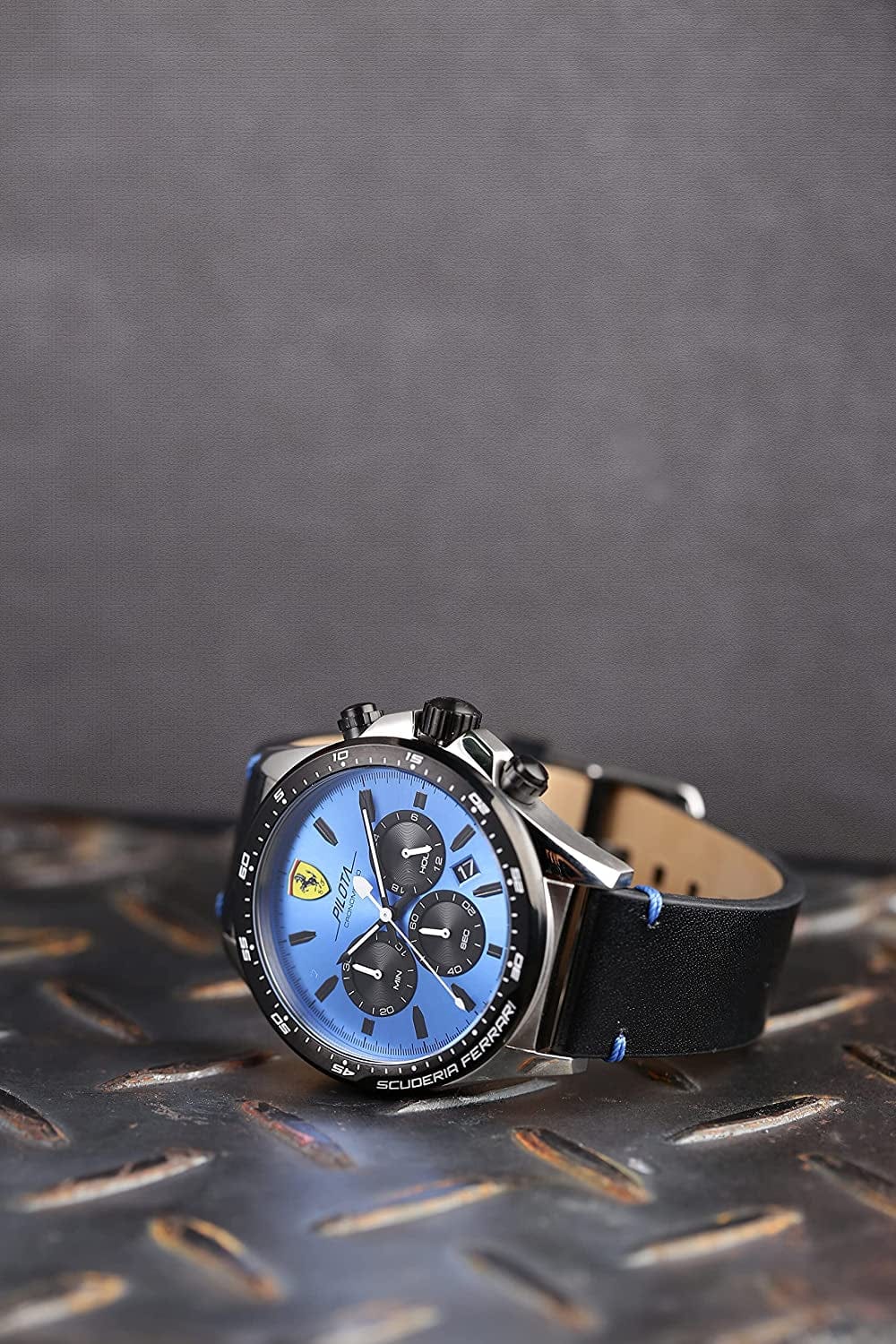 Men'S Pilota Stainless Steel Quartz Watch with Leather Calfskin Strap, Black, 22Mm Strap (Model: 0830388)