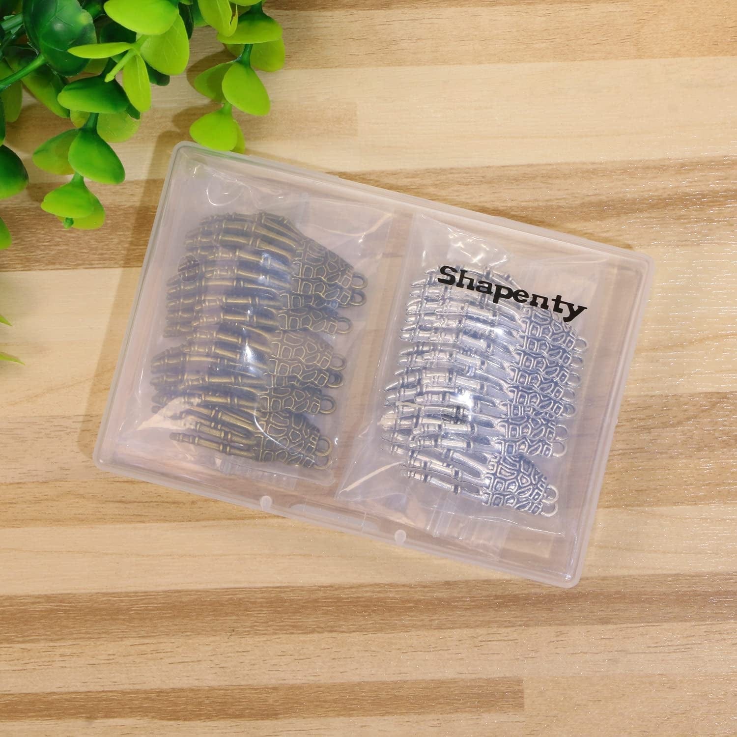 Metal Skeleton Skull Hand Claws Charm Accessories Punk Horror Bone Claw for Halloween Party Decoration and Necklace Pendant Earrings Key Chain Jewelry Making, Antique Silver and Bronze, 20PCS