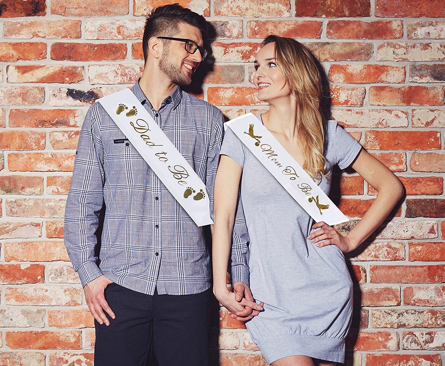 "Mom to Be" & "Dad to Be" Baby Shower Sash Bundle - with Cute Stork Image (White & Gold Lettering) Girl Boy Baby Shower Party Decorations, Gifts, Favors, Mommy Supplies Gender Reveal (White) Apparel & Accessories > Clothing Accessories > Sashes Brosash
