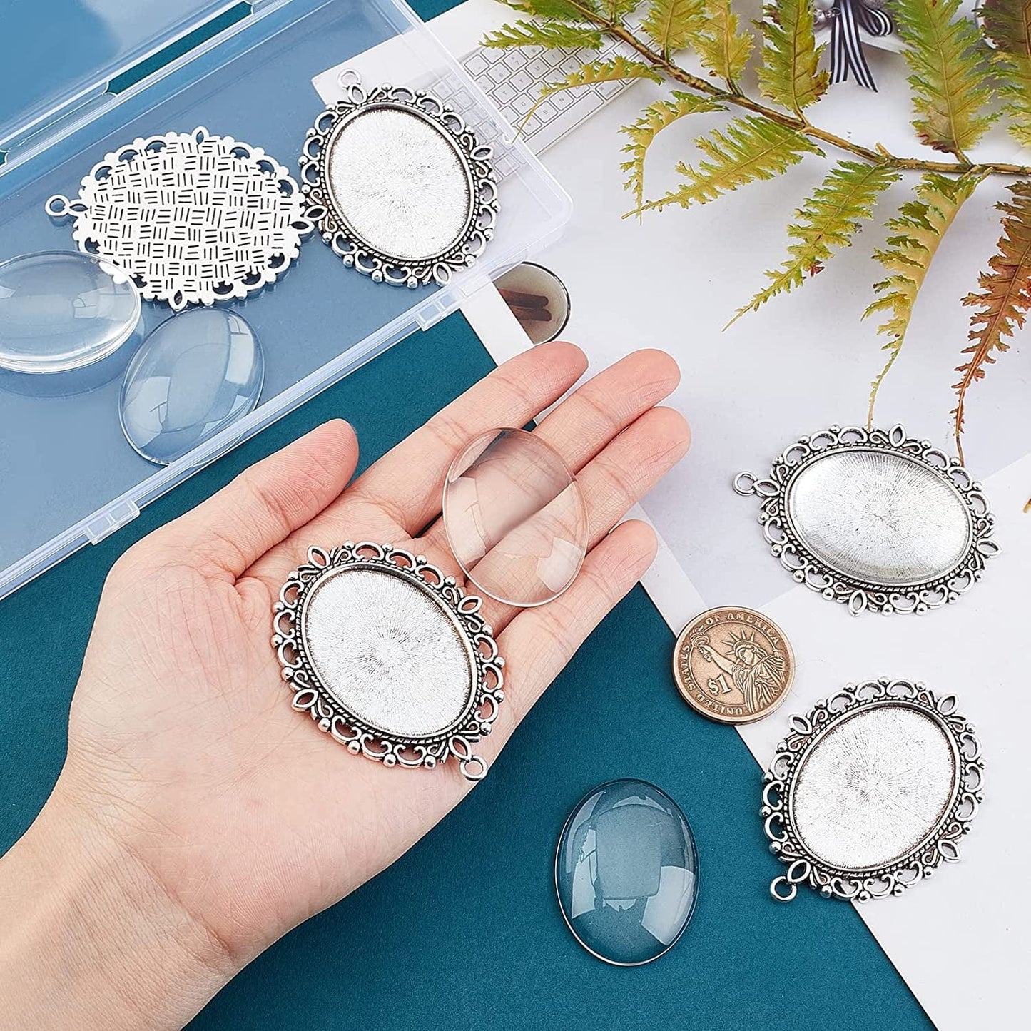 PH Pandahall Pendant Trays Set - 5Pcs Antique Silver Pendant Trays Cabochon Settings Wedding Bouquet Photo Charms, 5Pcs 1.5X1.1 Inch Oval Glass Cabochon Dome Tiles for DIY Wedding Bridal Graduation