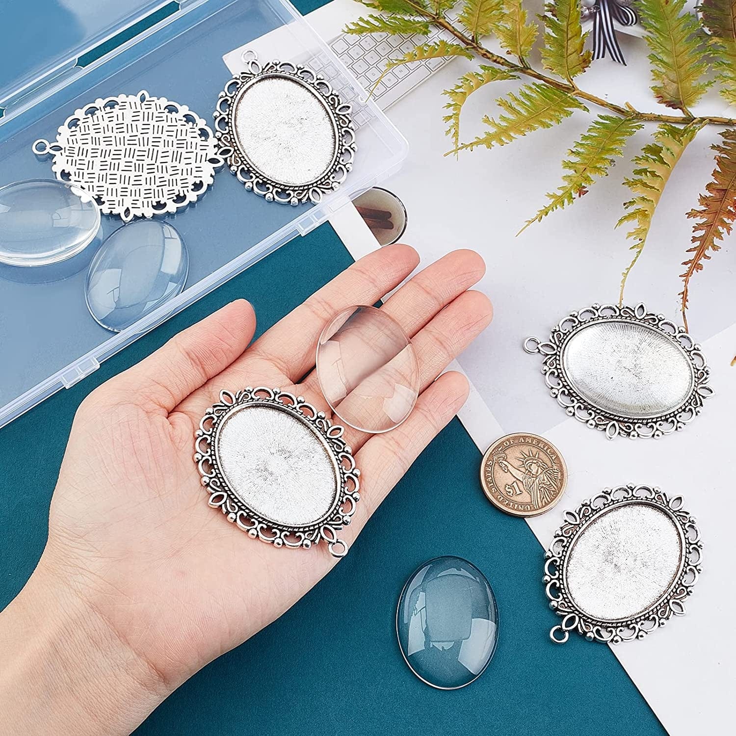 PH Pandahall Pendant Trays Set - 5Pcs Antique Silver Pendant Trays Cabochon Settings Wedding Bouquet Photo Charms, 5Pcs 1.5X1.1 Inch Oval Glass Cabochon Dome Tiles for DIY Wedding Bridal Graduation
