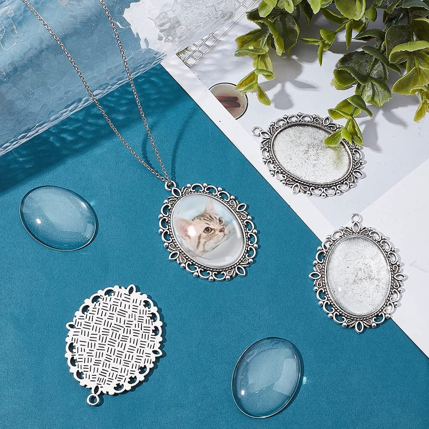 PH Pandahall Pendant Trays Set - 5Pcs Antique Silver Pendant Trays Cabochon Settings Wedding Bouquet Photo Charms, 5Pcs 1.5X1.1 Inch Oval Glass Cabochon Dome Tiles for DIY Wedding Bridal Graduation