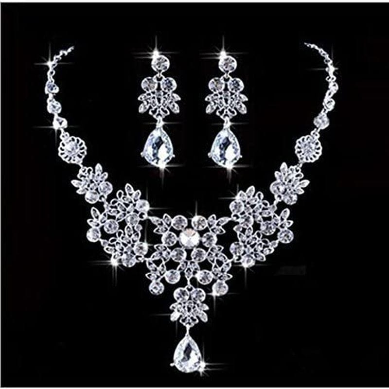 Silver Alloy Rhinestone Earrings Crystal Pendant Necklace Bridal Jewelry Set (White)