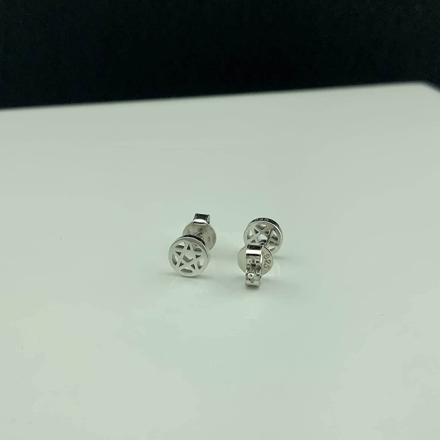 Silvercloseout 925 Sterling Silver Small Pentacle Star Studs Pentagram Stud Earrings for Women & Girls