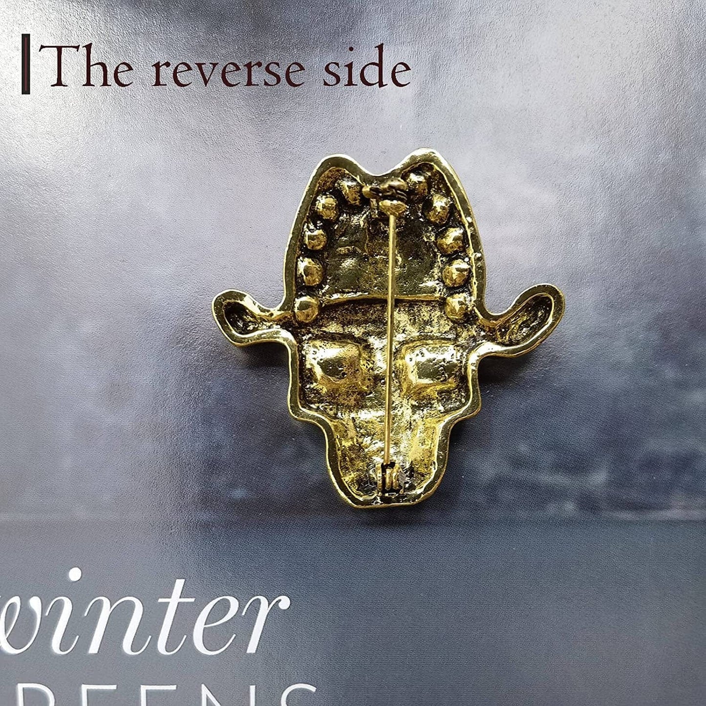 Skull Brooch, Gold Plated Skeleton Brooch Pin for Women Men, Goth Pirate Brooches with Rhinestones, Halloween Pins for Backpacks, Hat, Jackets, Lapel, Collar (Skull Gold)