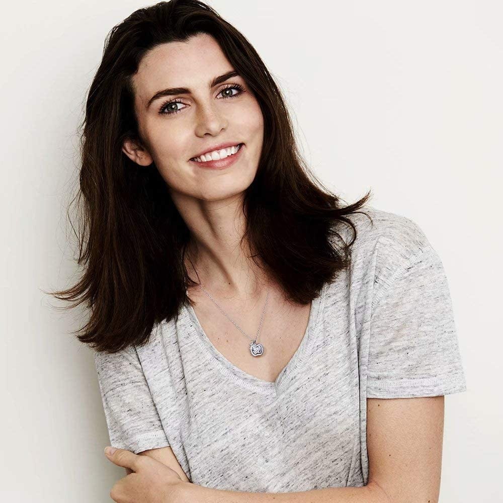 Teacher Gifts for Women Necklace, White Gold Plated Dainty Apple Necklace for Teacher Christmas Gifts Best Teacher Necklace Jewelry Thanksgiving Teacher Apprecaition Gifts from Student