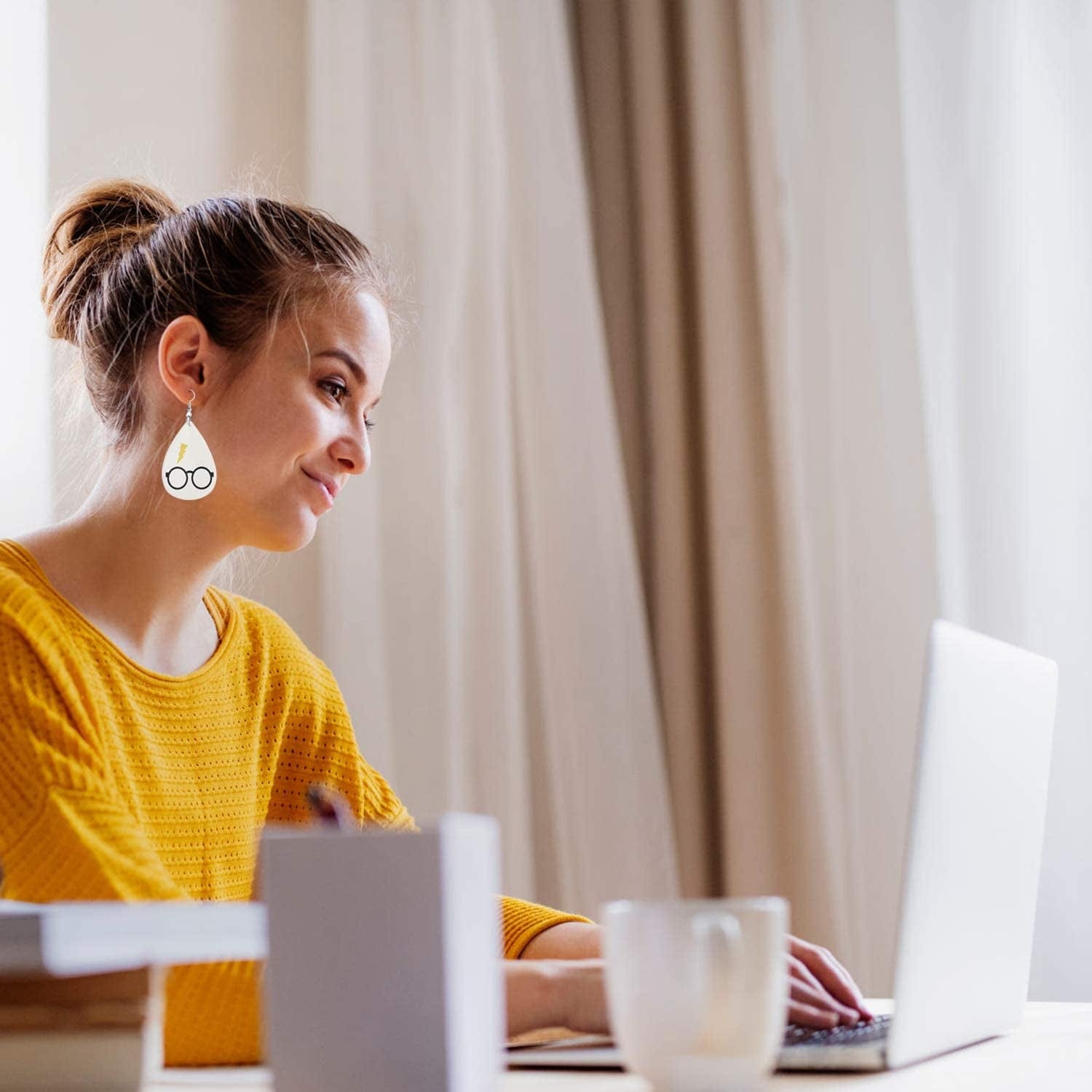 Teardrop Leather Earrings for Women Leopard Print Leather Earrings Lightweight Faux Leather Leaf Earrings 16 Pairs