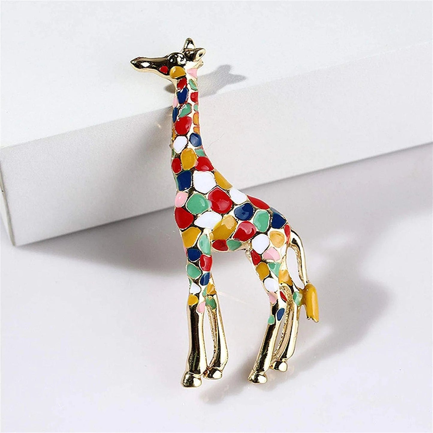 Travet Colorful Enamel Giraffe Brooch Pin Giraffe Enamel Lapel Pin for Clothes Bag Scarf Hat Colorful Giraffe / 1 Pc