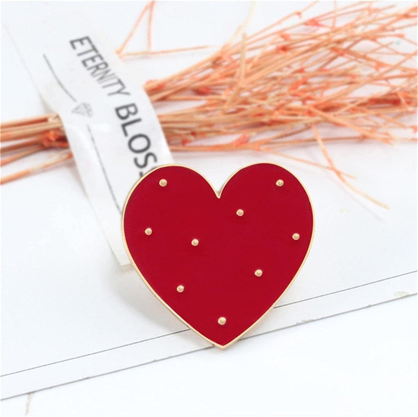 Travet Cute Cartoon Red Love Heart Brooch Pin Lapel Pin for Clothes Bags Red Heart / 1 Pc