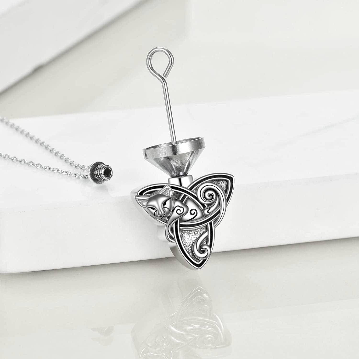 Triquetra Cat Necklace for Womensterling Silver Celtic Trinity Knot Necklace Jewelry Gifts