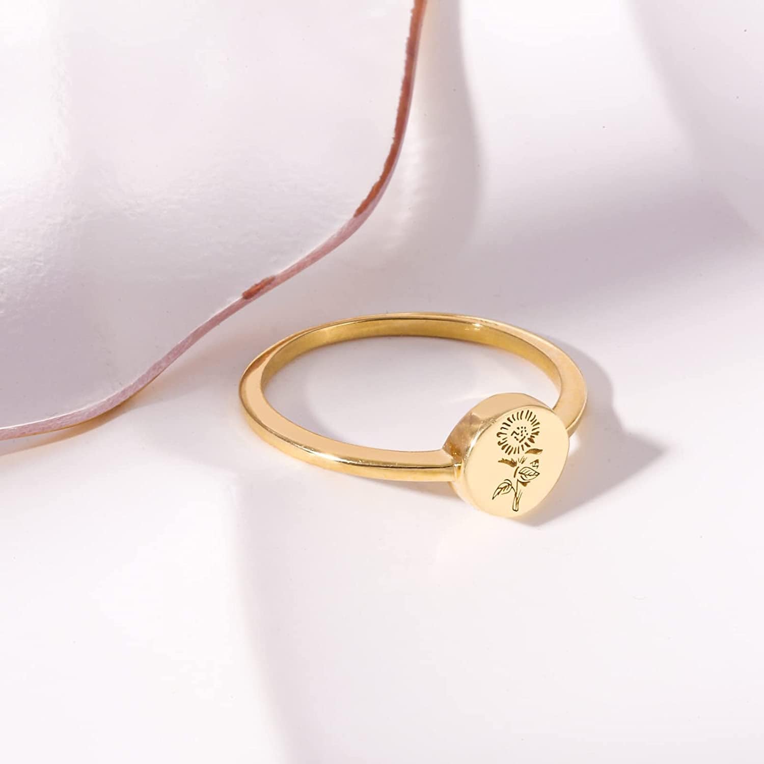 Yegieonr 18K Gold Plated Sterling Silver Rings for Women, Handmade Engraved Sunflower Flower Signet Rings Minimalistic Statement Ring, Delicate Jewelry Gift for Women/Girls
