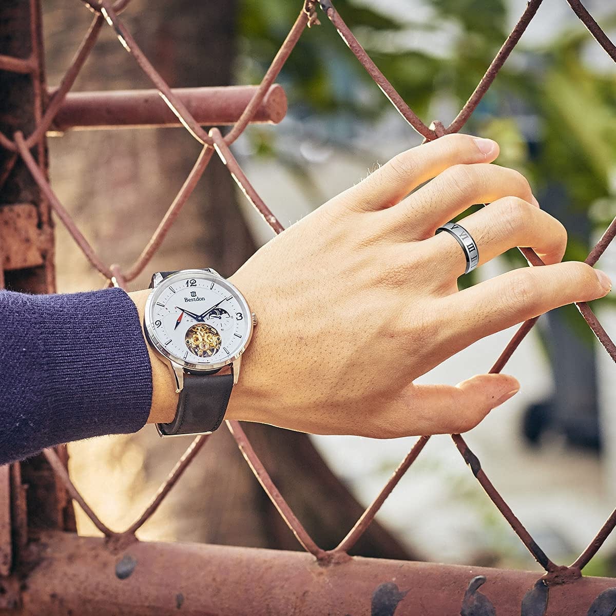 Yfstyle 4PCS Plain Band Rings for Men Stainless Steel Rings for Men Wedding Ring Cool Spinner Rings for Men Black Stainless Steel Ring Set Anxiety Ring Fidget Size 6-12