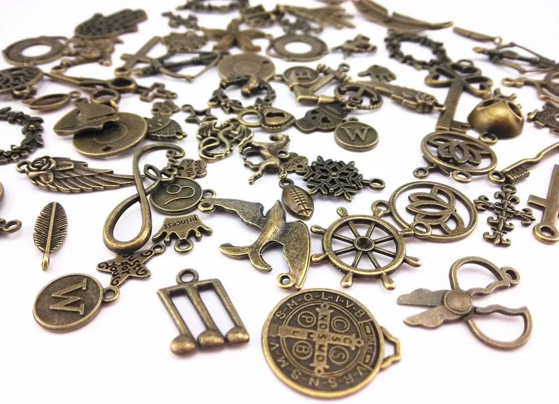 Yueton 100 Gram (Approx 70Pcs) Assorted Antique Charms Pendant for Crafting, Jewelry Making Accessory (Bronze)