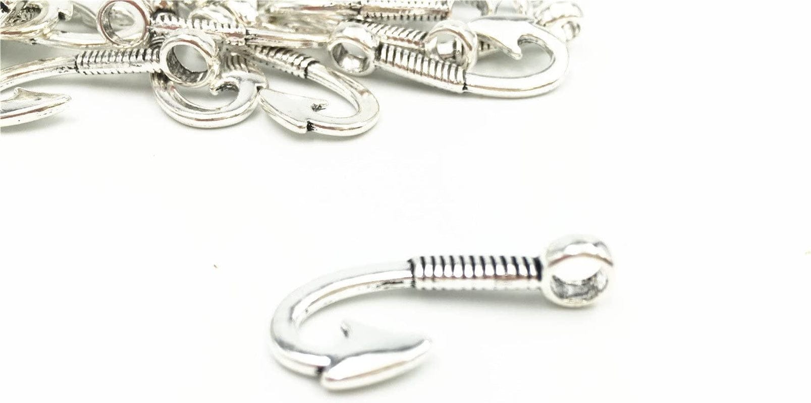 Yyaaloa 40Pcs Fishhook Style Charms Pendants DIY Antique Charms Pendant for Crafting Pack of 40 (Silver Vintage Fishhook Style Charms) Silver Vintage Fishhook Style Charms