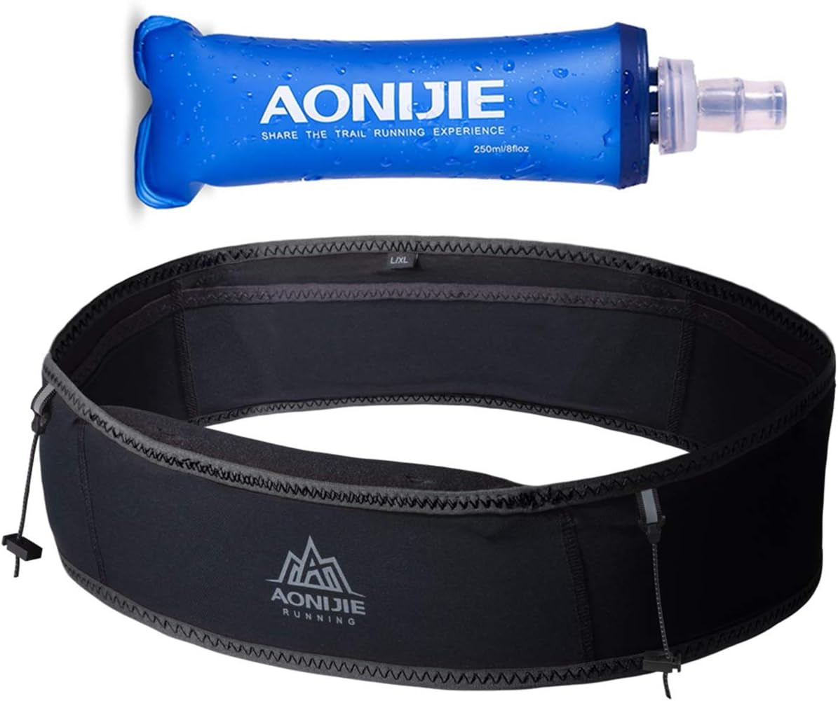 Woman wearing black AONIJIE hydration belt fanny pack during trail run