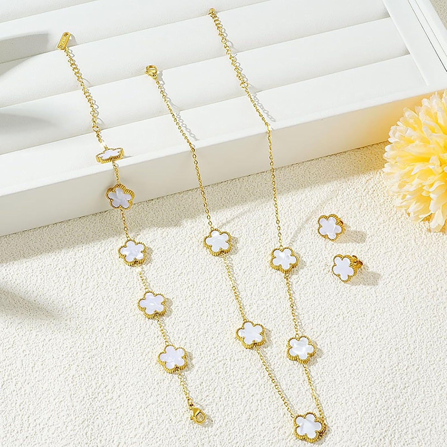 Lucky Five Leaf Clover Sets，18K Gold Plated Bracelet Necklace Earrings，Five Leaf Clover Necklace Pendant Earring Bracelet Set ，Jewelry Gifts for Women