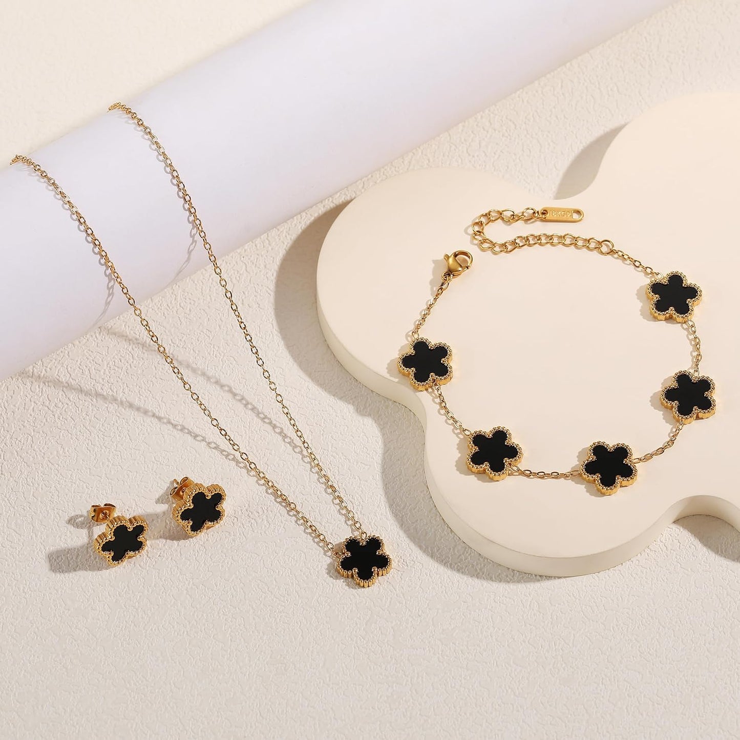 Four Leaf Clover Bracelet Set for Women - 18K Gold Plated Flower Lucky 4 Leaf Necklace Bracelet Earrings Jewelry Sets Gift for Women