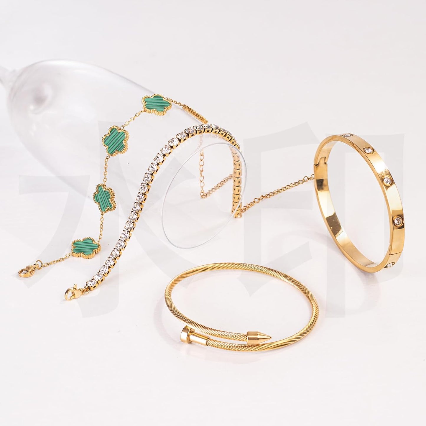 Gold clover bracelet set trendy jewelry display