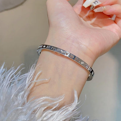 4-Piece Elegant Stainless Steel Bracelet Set Fashionable Classic Design Women Beaded Gold Bead Bracelets Stackable Bangles with Love & Friendship Theme Stainless Steel Jewelry