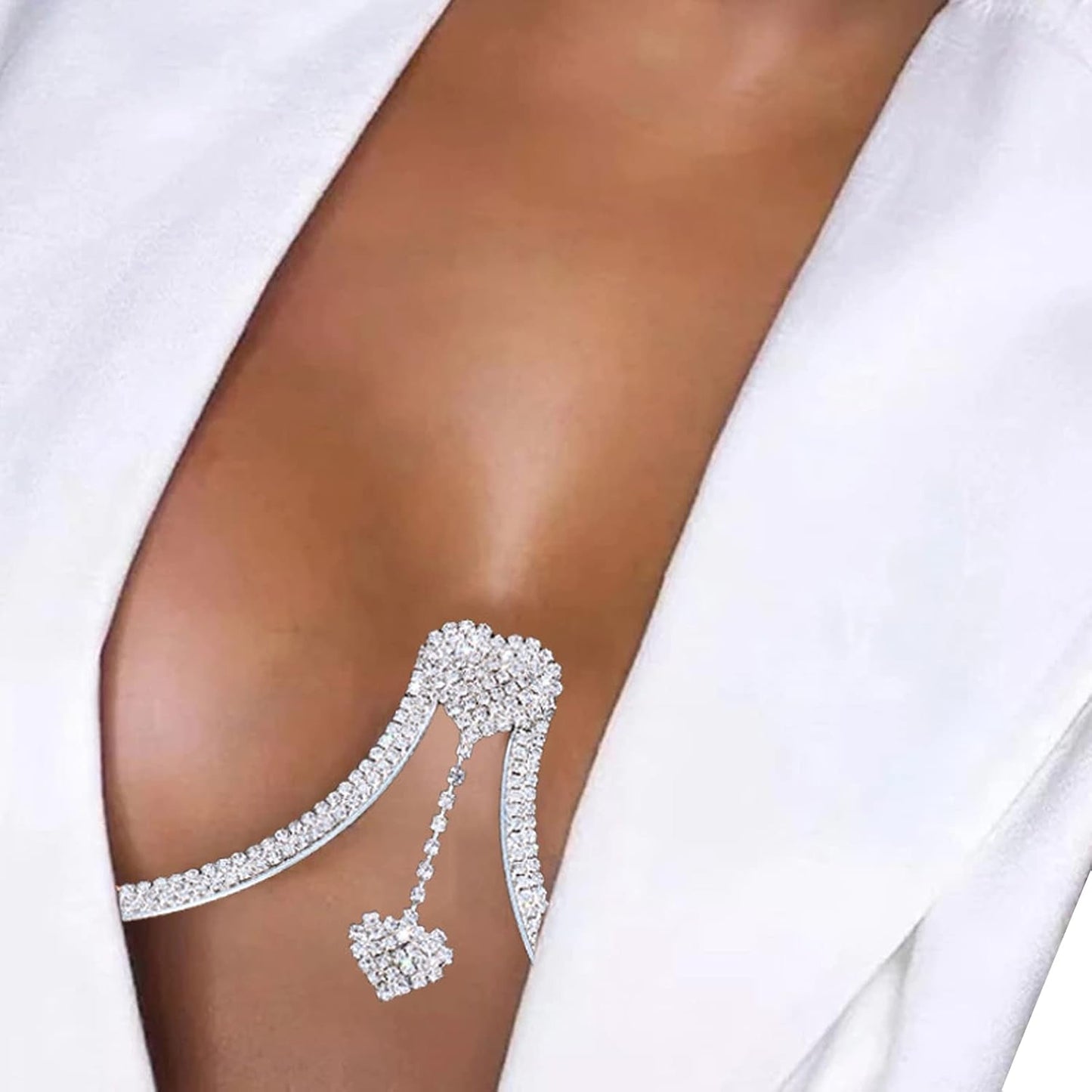 Rhinestone Chest Bracket Chain Trendy Crystal Heart Pendant Bra Chain Sexy Bikini Body Chain Jewelry for Women