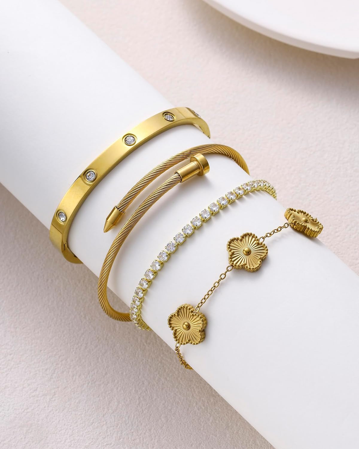 Gift box presentation of 18K gold plated bangle bracelets for women