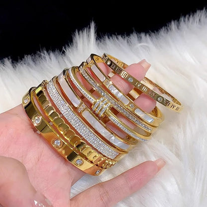 4-Piece Elegant Stainless Steel Bracelet Set Fashionable Classic Design Women Beaded Gold Bead Bracelets Stackable Bangles with Love & Friendship Theme Stainless Steel Jewelry