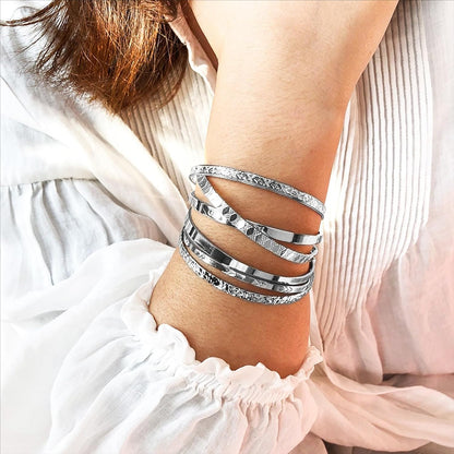 Trendy boho textured chunky silver cable bangles