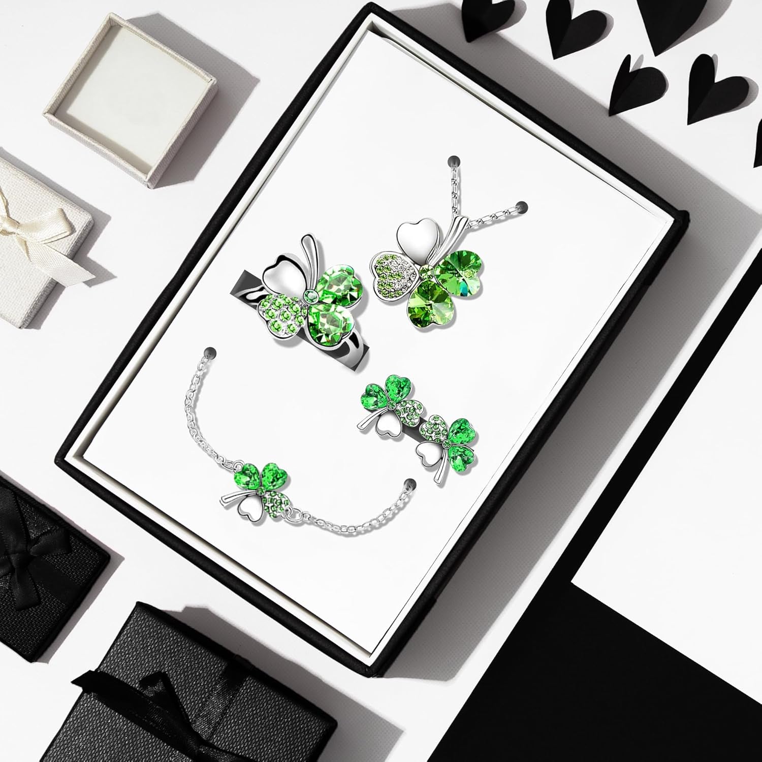 Gyovinnjuwanua Four Leaf Clover Alloy Jewelry - 4Pcs Irish Saint St.Patrick'S Day Lucky Necklace Bracelet Earrings Ring Jewelry Gifts, Clover Silver Alloy Ornament & Plush Gift Pouch for Women
