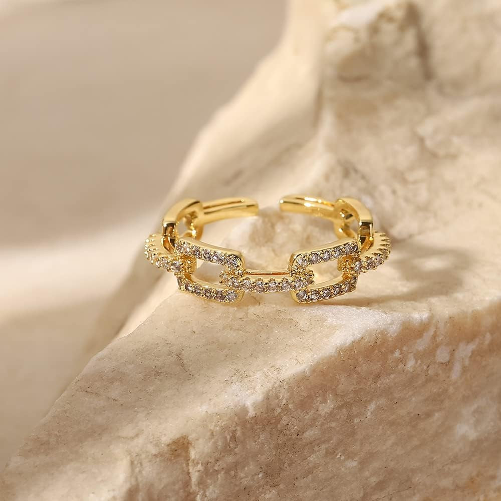Elegant 18K gold ring with unique design detail