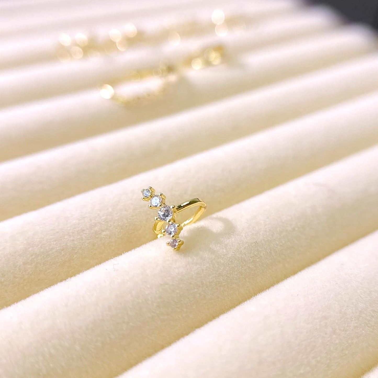 Ear Cuff Earrings for Women Non Piercing 14K Gold/Sterling Silver Plated Hoop Cuffs Non Pierced Fake Earring Dainty Faux Earrings Hypoallergenic Cartilage Ear Clips Jewelry