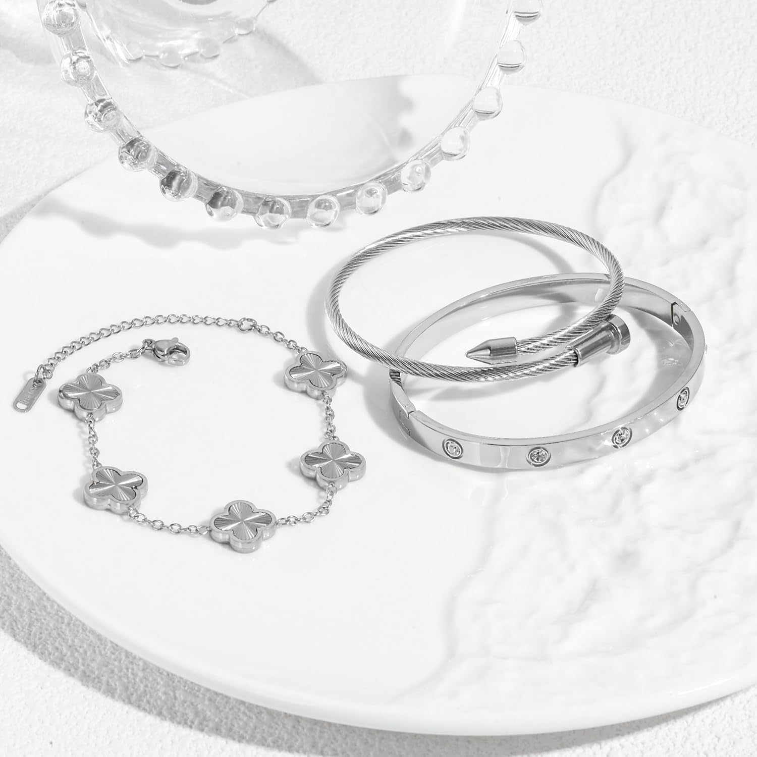 Womens Bracelet 18K Gold Plated Cuff Bangle Clover Bracelet Set for Women Four Leaf Lucky Bangle Jewelry Gift of Love