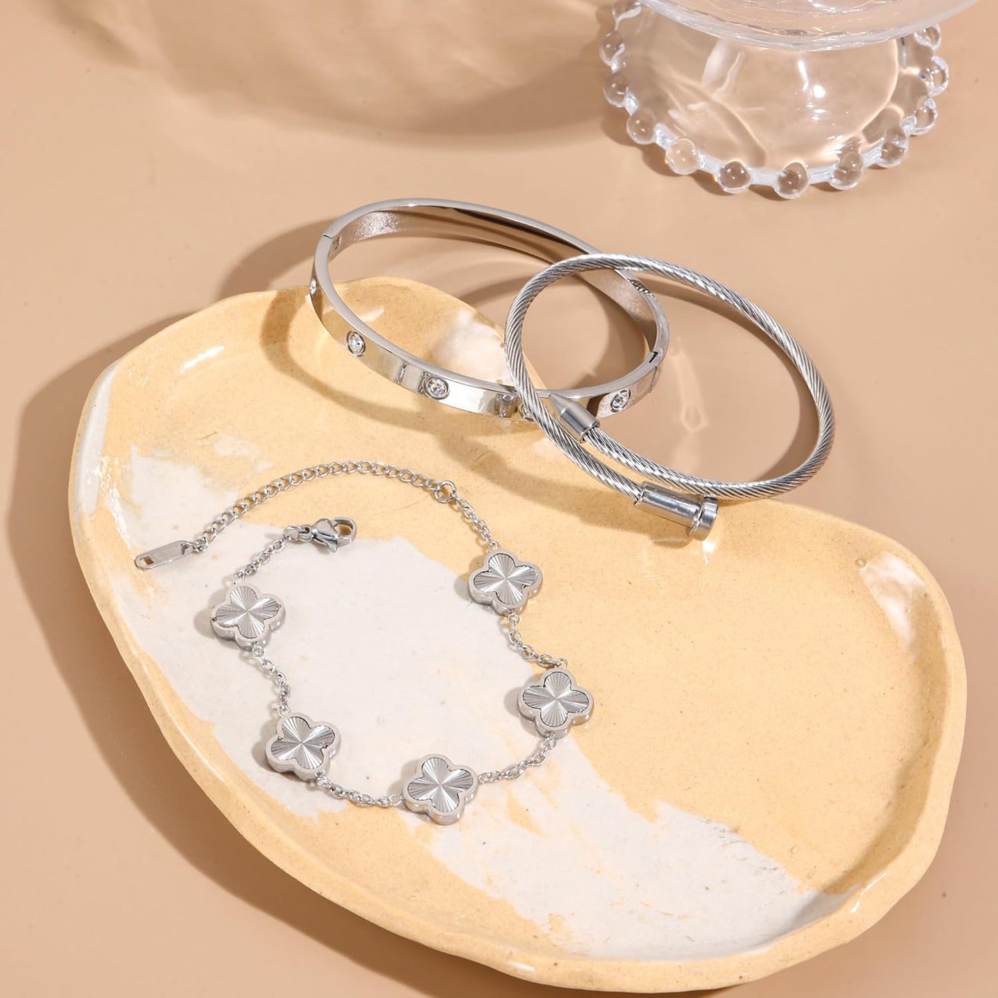 Womens Bracelet 18K Gold Plated Cuff Bangle Clover Bracelet Set for Women Four Leaf Lucky Bangle Jewelry Gift of Love