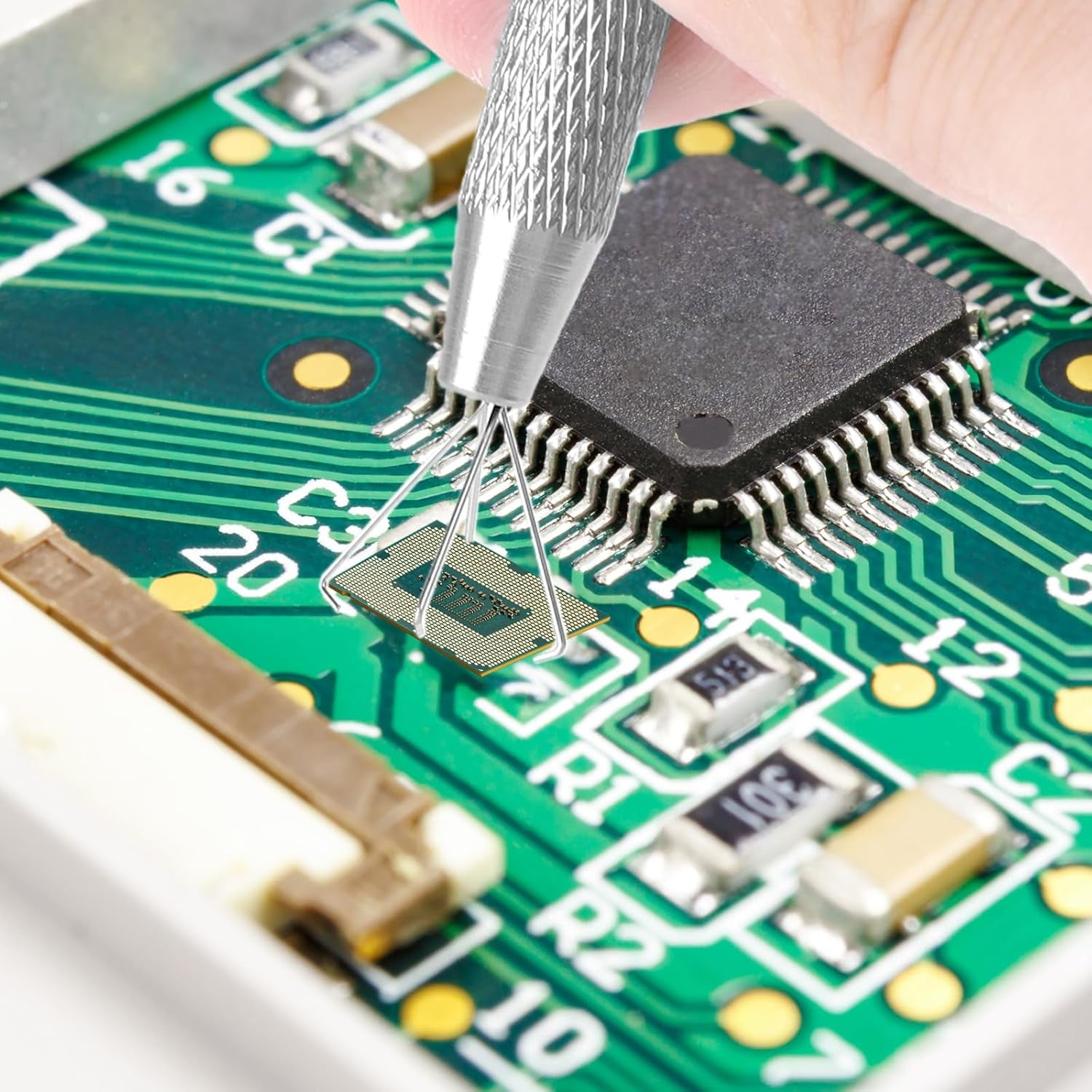 Cobee 2 Pcs Piercing Ball Grabber Tool, Piercing Changing Tools 4-Claw Pick up Piercing Ball Holder, Gem Tweezers Piercing Jewelry for Jewelry Craft Small Parts Pickup(Silver+Pink)