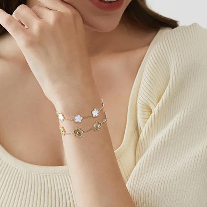 18K Gold Plated Clover Bracelet Set Dupes Bracelet for Women Flower Lucky Clover Bracelets Trendy Jewelry Birthday Gifts for Women/Mom/Friends/Besties/Sister