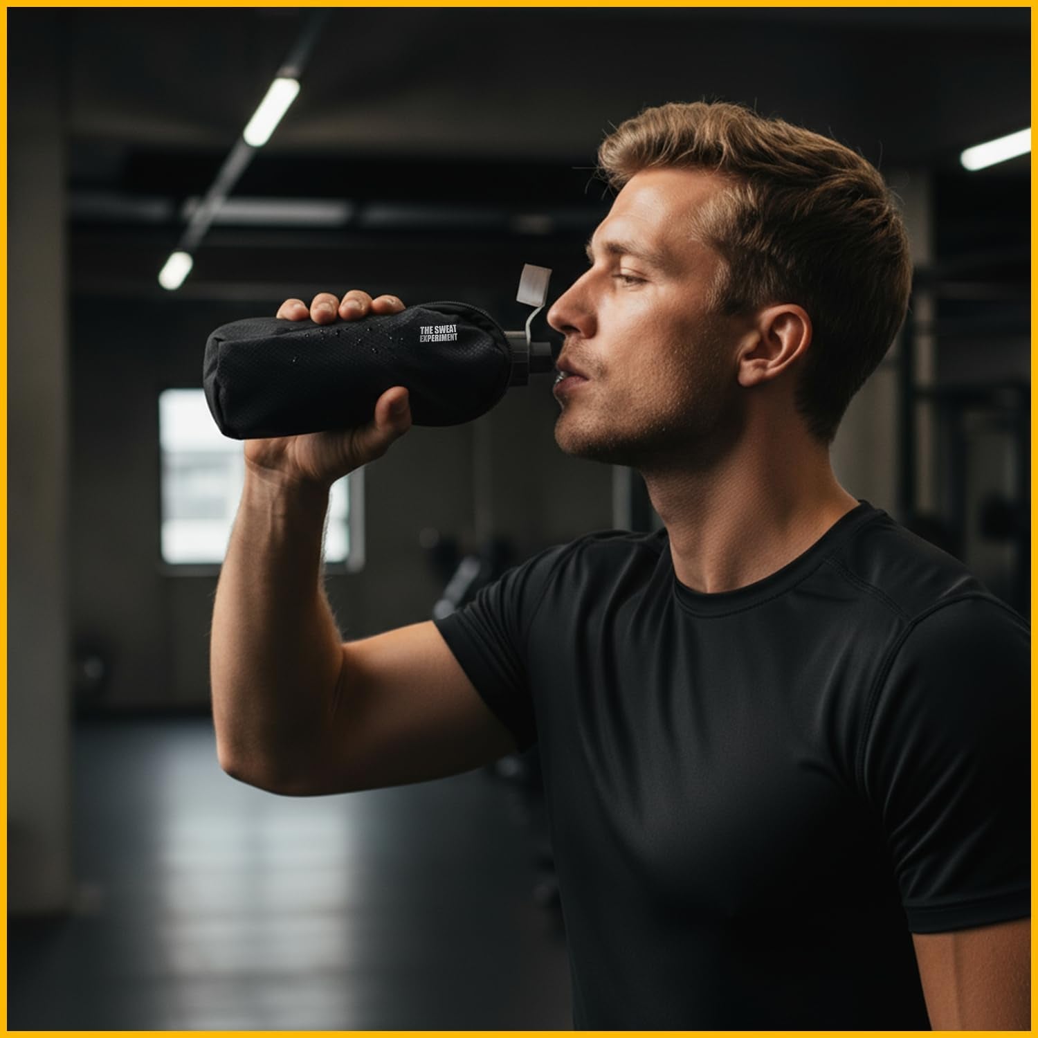 Large phone holder pocket on running hydration flask