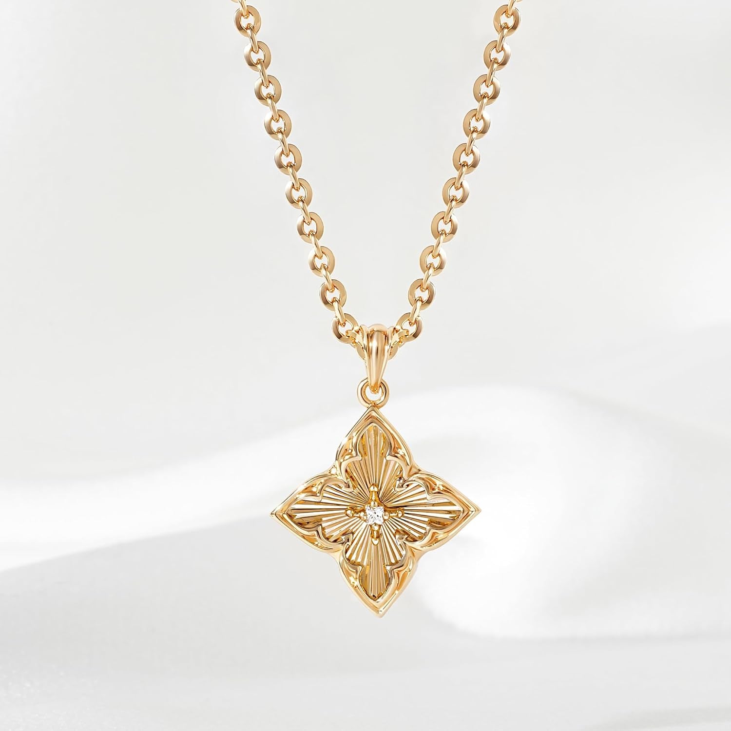 LOYATA Clover Necklace-Dainty Four Leaf Clover Necklace for Women 14K Real Gold Plated Non Tarnish Pendant Necklaces for Women Charm Trendy Jewelry Gifts for Women